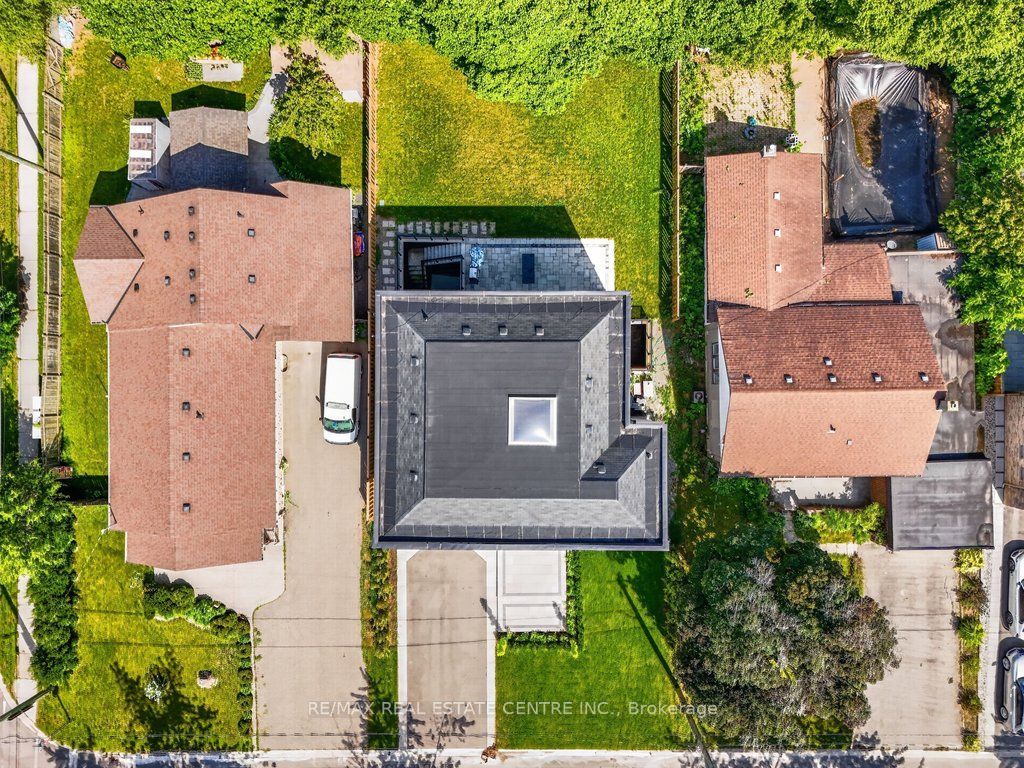 Aerial roof plan